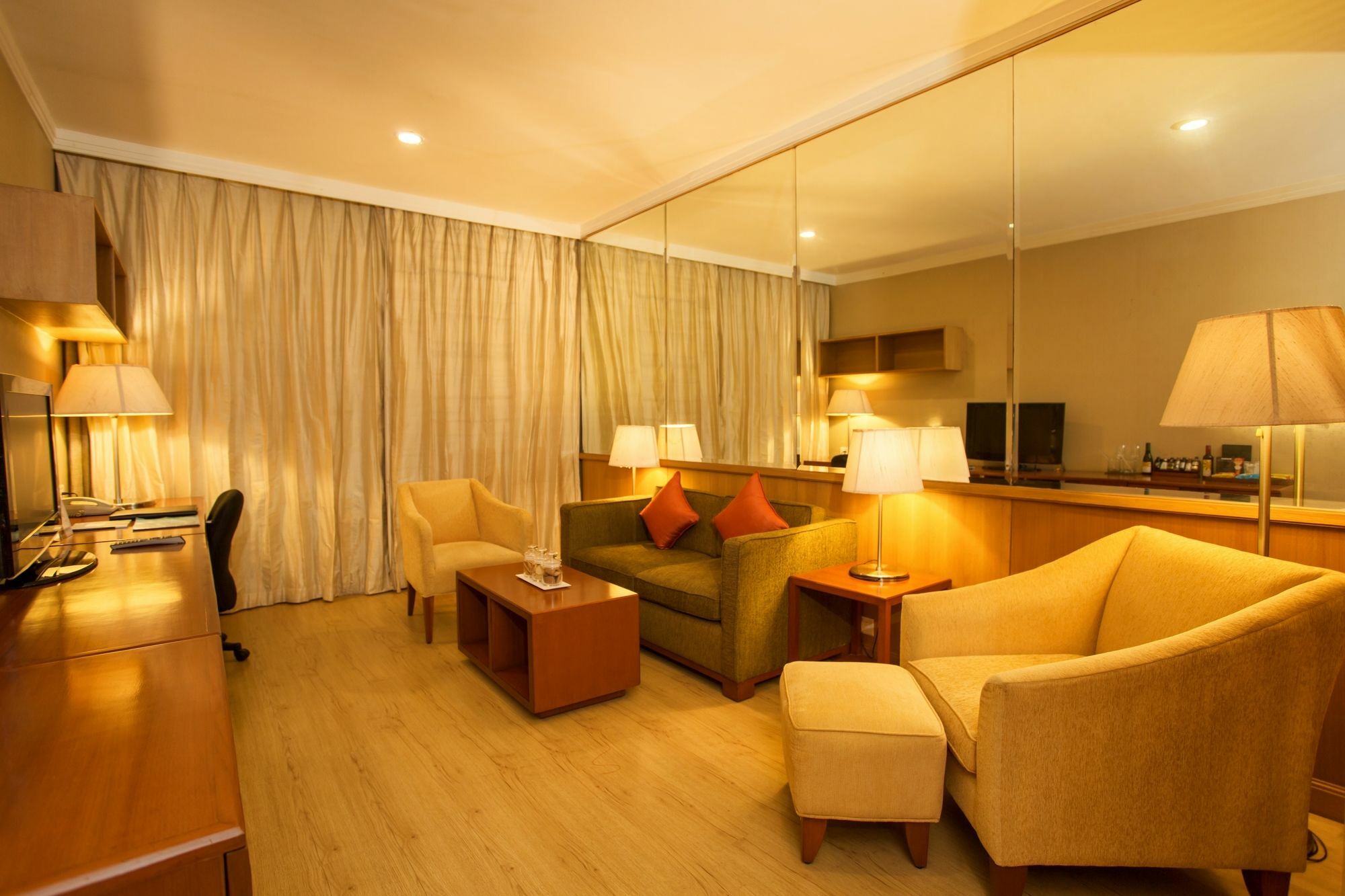 Hotel Ellaa Gachibowli