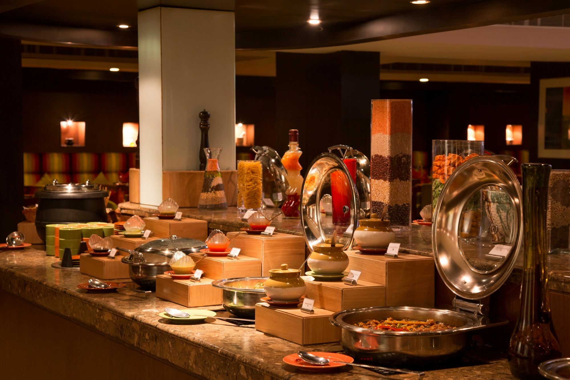 Hotel Ellaa Gachibowli 5*